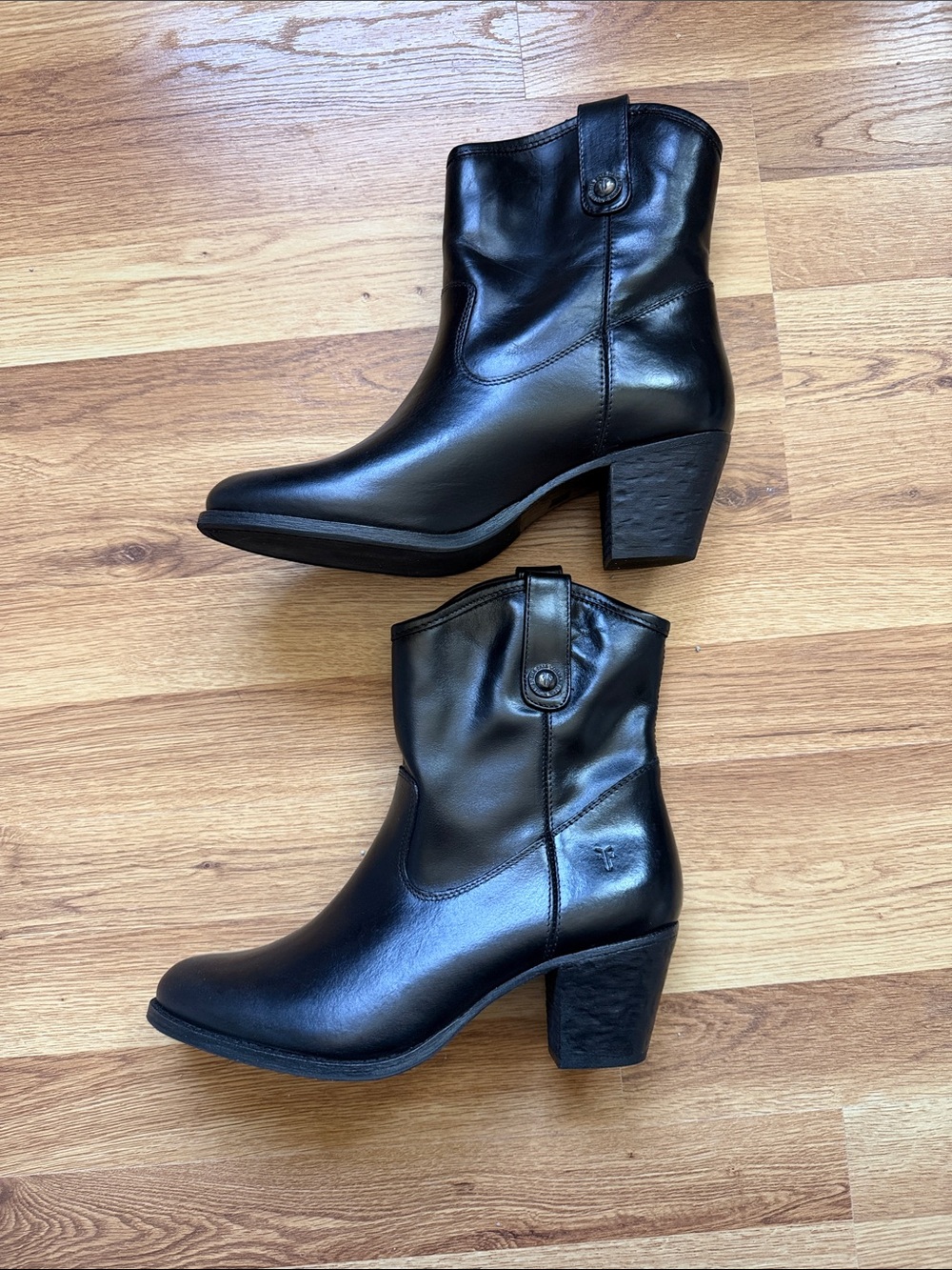 Women's Frye Black Jackie Button Short Boots - Brand New *NOT* In Box, No Tags